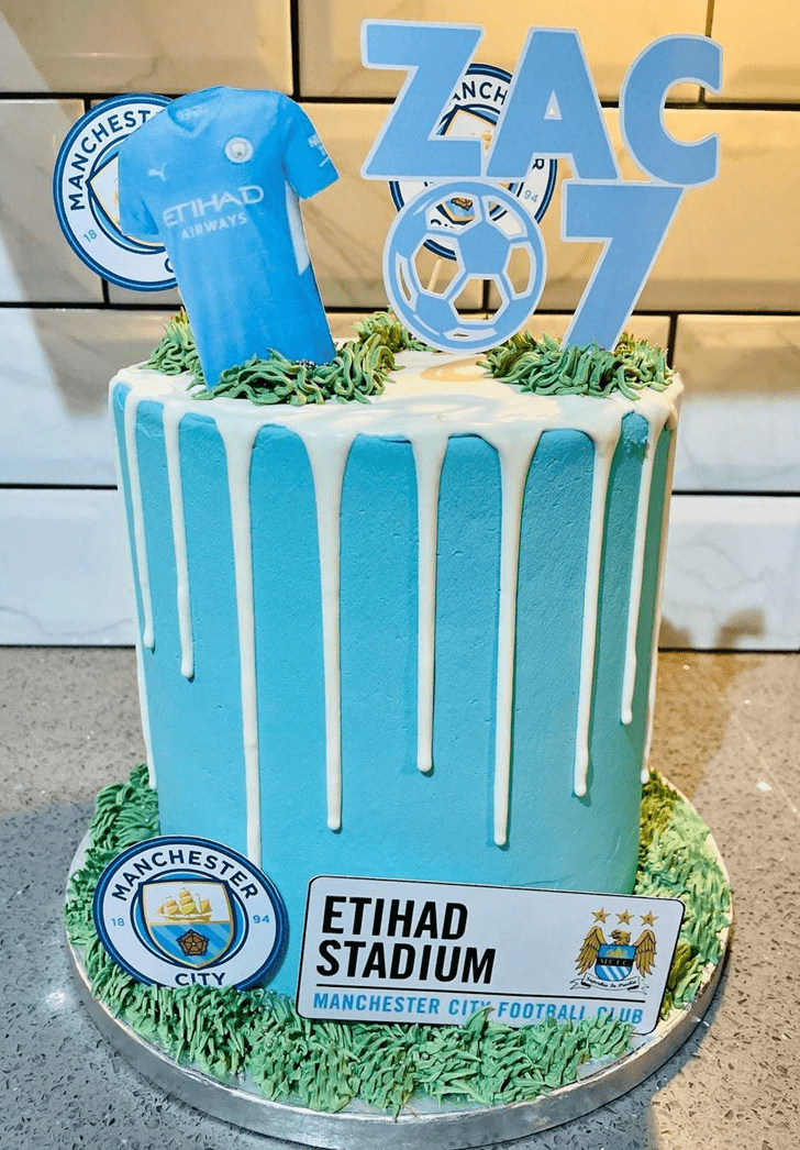 Classy Manchester City Cake